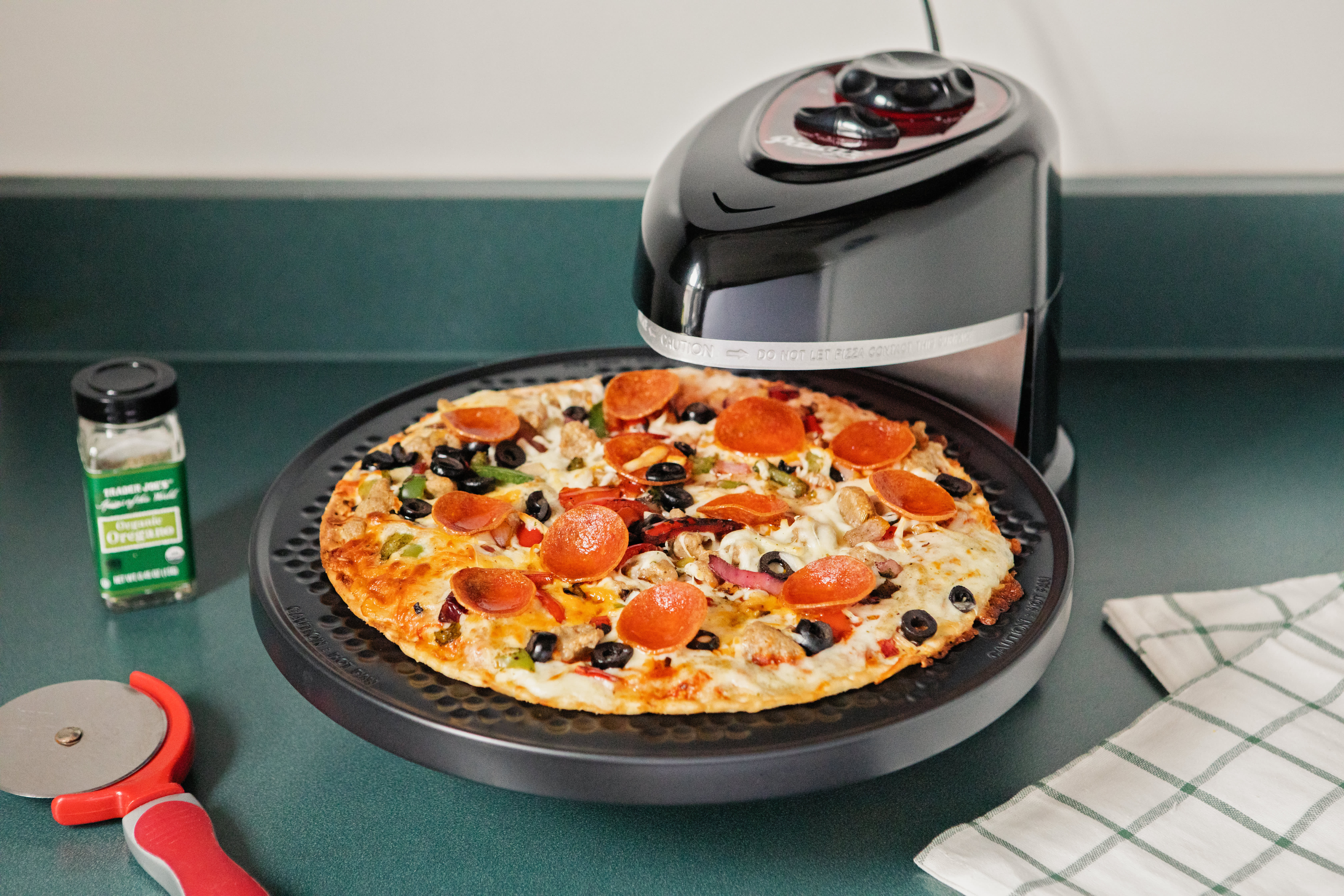 Presto Pizzazz Plus Rotating Pizza Oven Reviews: Is It Worth the Hype?