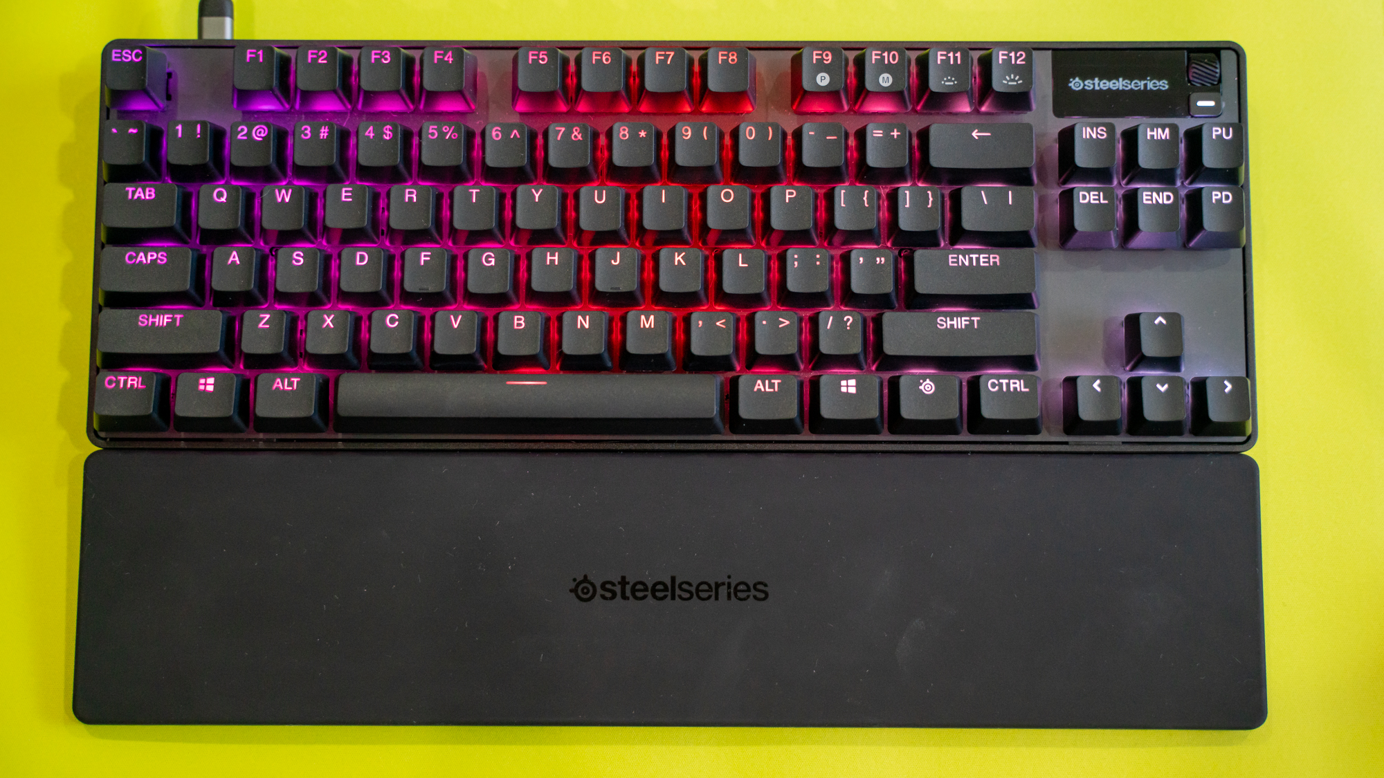 Apex Pro TKL vs Apex Pro TKL 2023: Key Differences and Performance Comparison