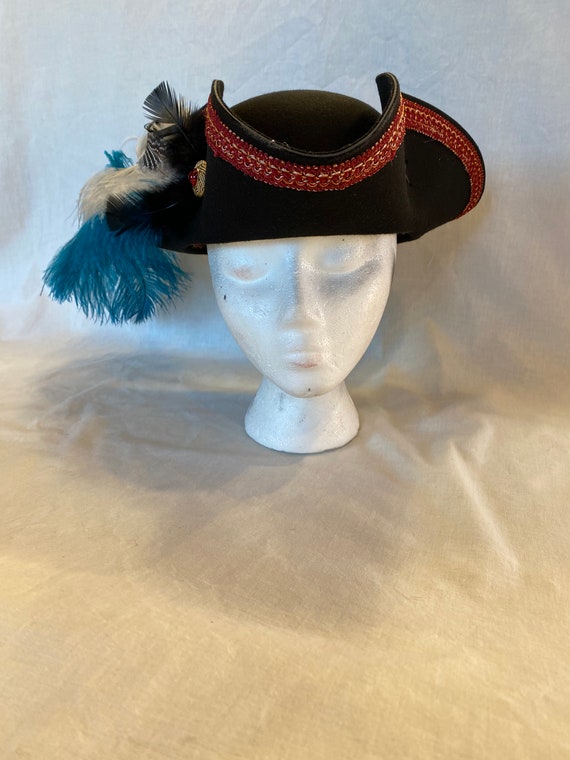 Top Medieval Headwear for Men: Tricorns, Cavalier Hats & More