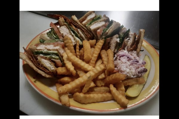 Best Dishes on the Chicken Pantry Menu in Bunnell, Florida – Order Now!