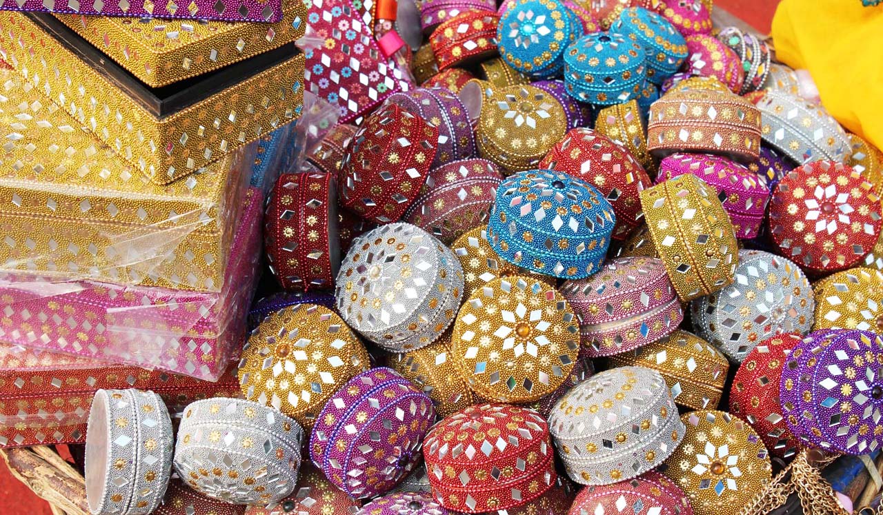 Best Things to Buy in India: Unique Souvenirs and Essentials