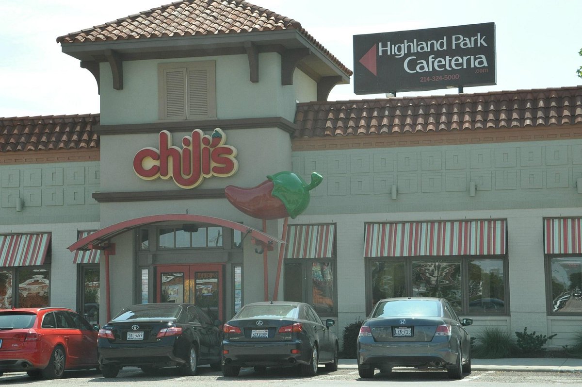 Explore Chilis Grill & Bar at 246 Casa Linda Plaza, Dallas, TX 75218