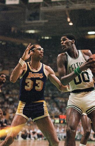 Did boston garden no air conditioning affect players? How legends like Bird and Orr handled the intense heat.