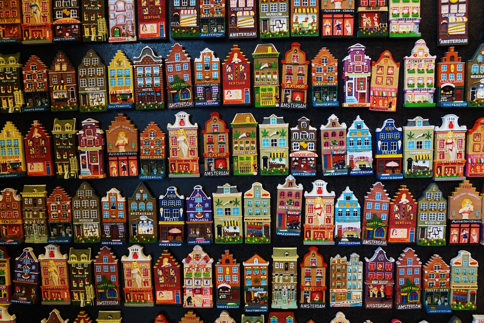Top 10 Things to Buy in Amsterdam: Unique Souvenirs and Must-Have Items
