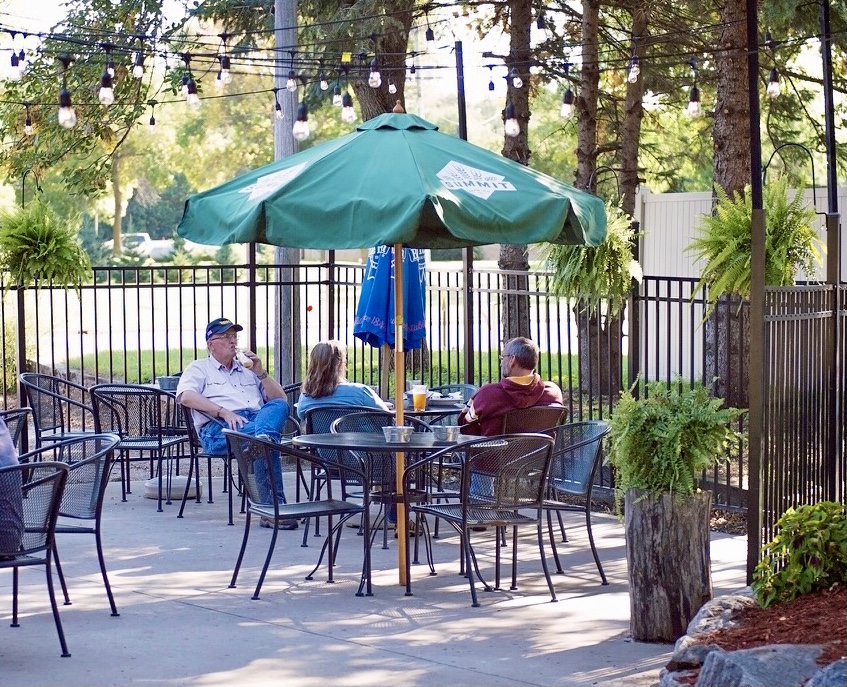 Backroads Steakhouse Evansville, MN: Your Go-To Spot for American Cuisine & Steaks