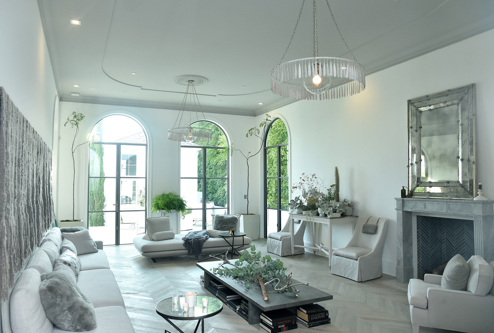 Discover Windsor Smith Lighting – Luxury Designs for a Timeless Home
