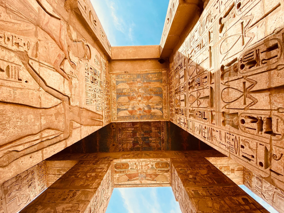 Ancient Egyptian Interior Design: Key Elements of Luxury and Symbolism