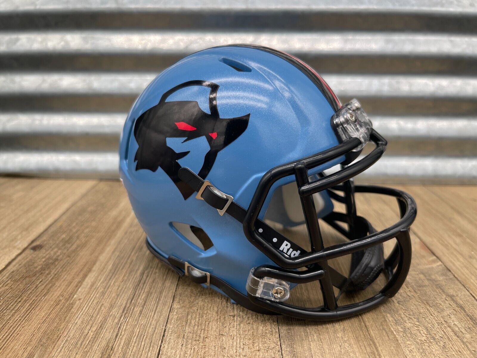 XFL Helmets for Sale: Where to Find Deals? Score Yours Before Theyre Gone!