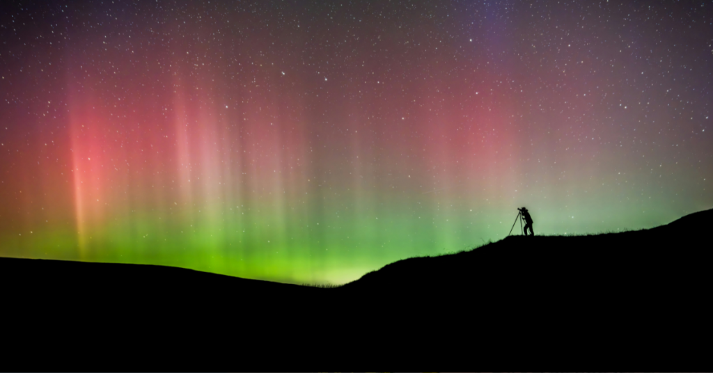 Northern California Night Sky： Witness the Lights in the Sky