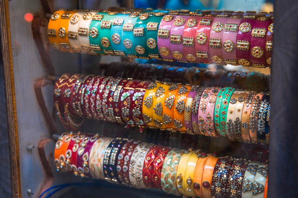 What to Buy in India: A Complete Guide to Popular Indian Products