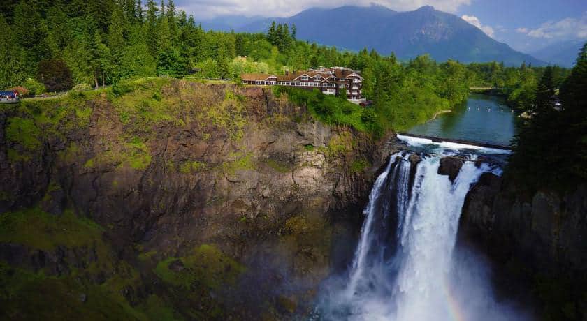 14 Most Romantic Vacations in Washington State for Couples