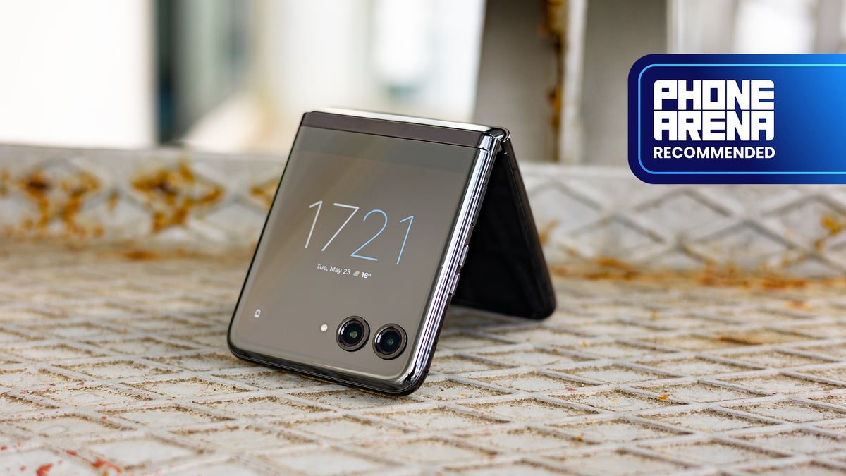 Moto Razr Gold Review: Premium Flip, Next-Level Performance