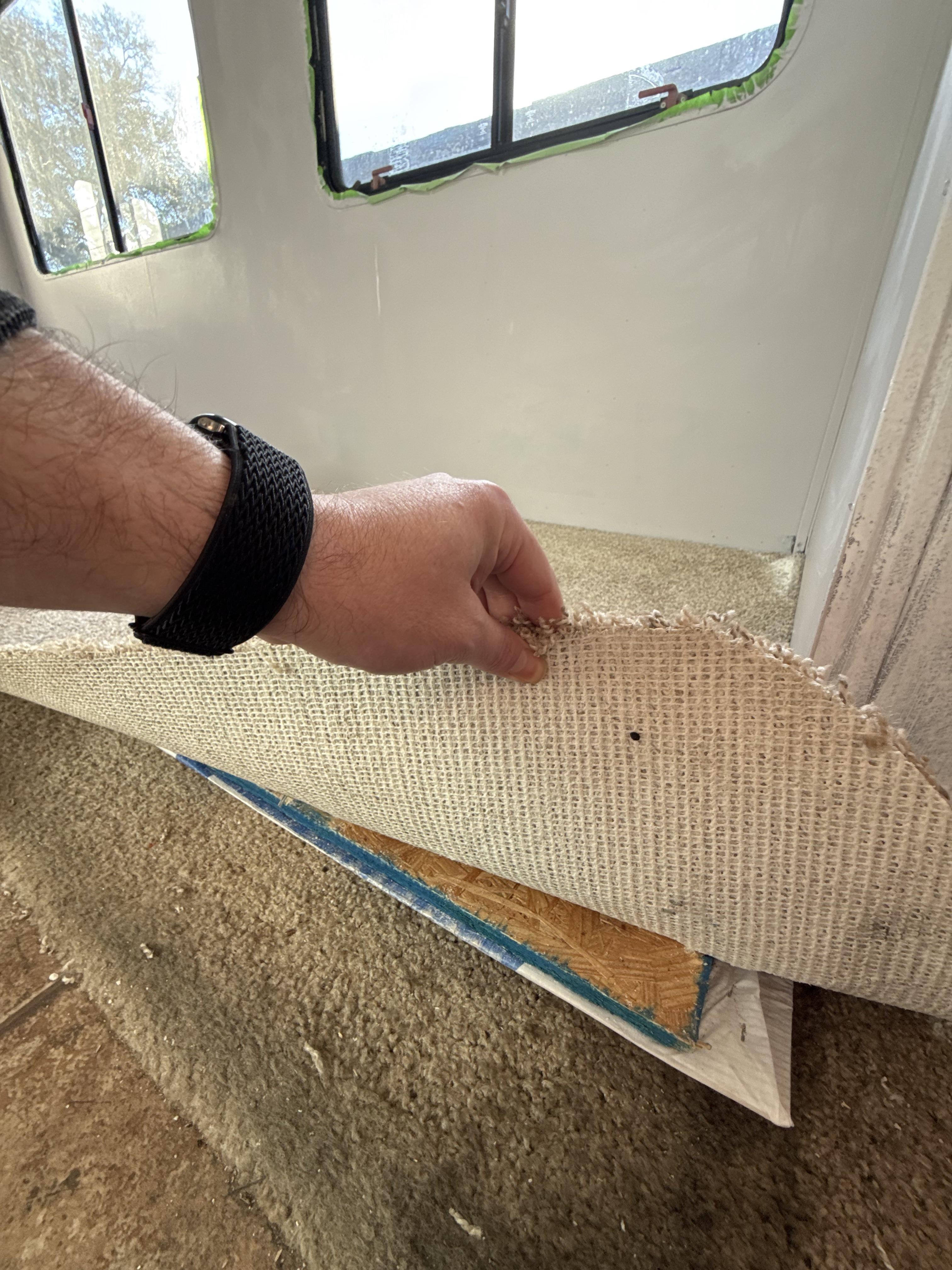 Cost to replace rv slide out floor: A simple breakdown of average prices and saving methods.