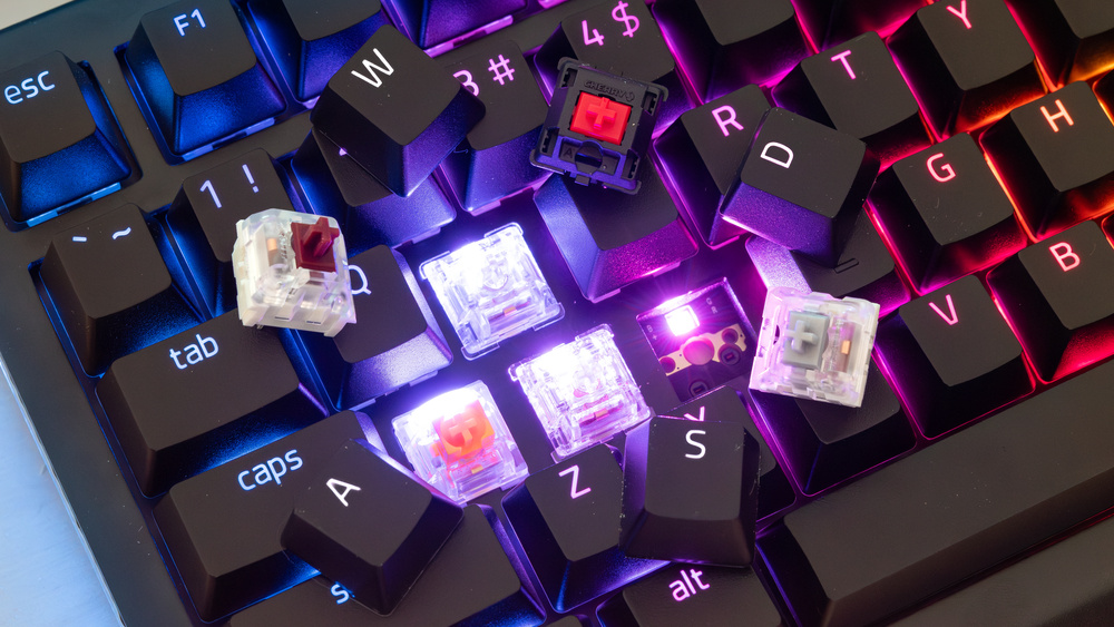 What are the best low profile switches for gaming? These top picks will really improve your game.
