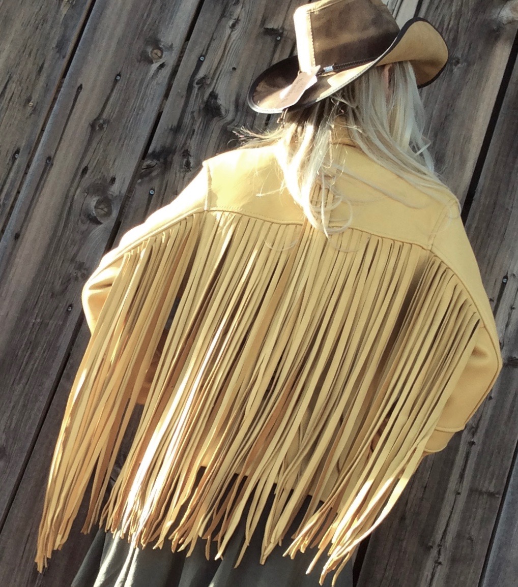 Stylish Deerskin Fringe Jackets for Sale – Classic & Trendy Designs