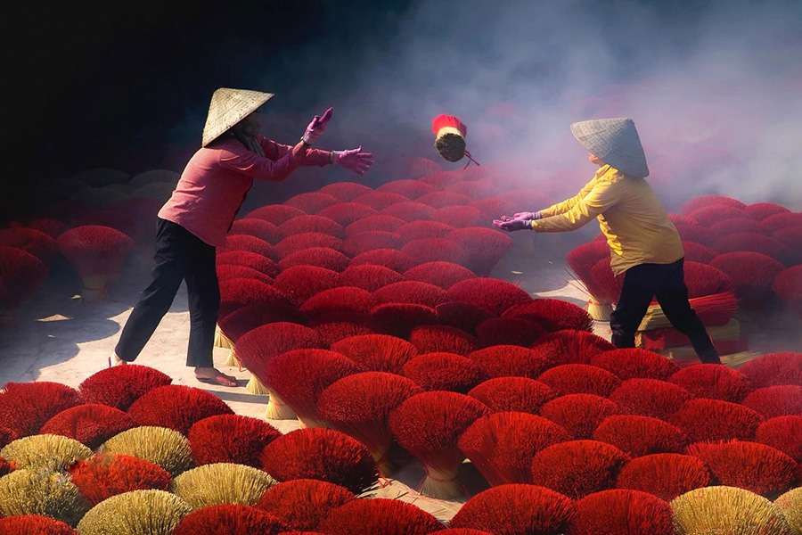 How to visit Quang Phu Cau Incense Village (Easy steps for a memorable cultural trip).