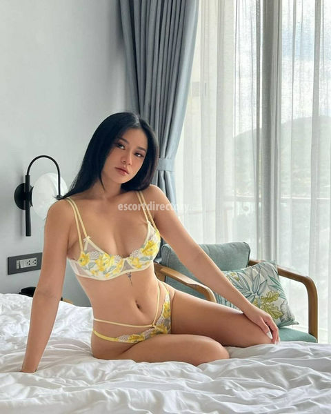 Top-Rated Albanian Escort: See Reviews and Find Dates