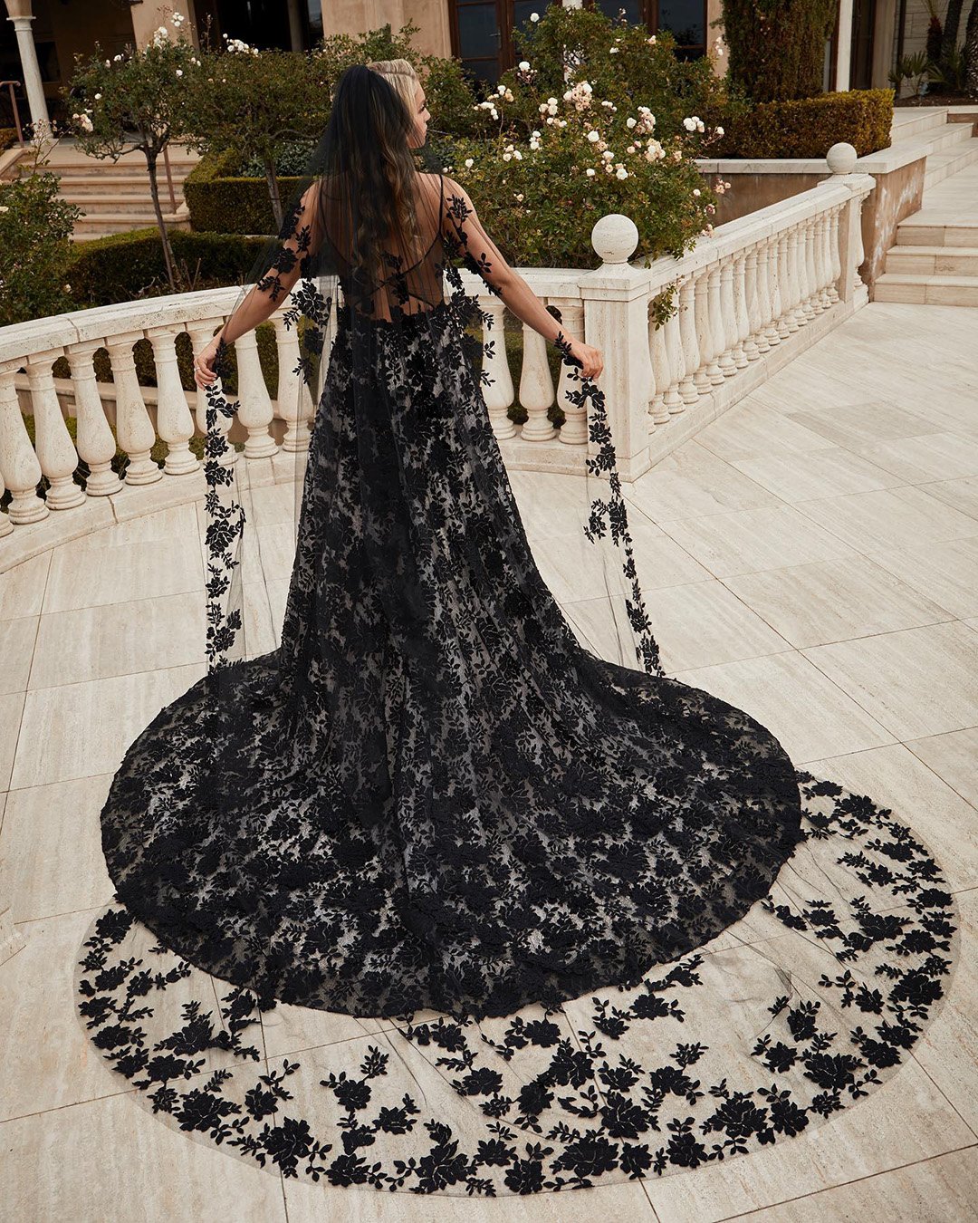 Stunning Lace Black and White Dresses: Timeless Style for Women