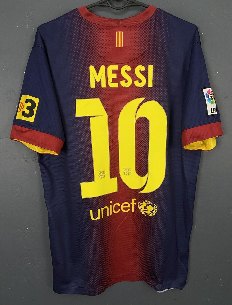 Get the 2012 Barcelona Messi Jersey - Vintage FC Barcelona 10 Shirt