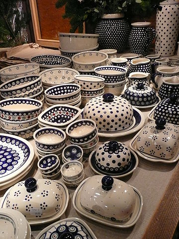 Discover Authentic Poland Souvenirs: From Pottery to Food